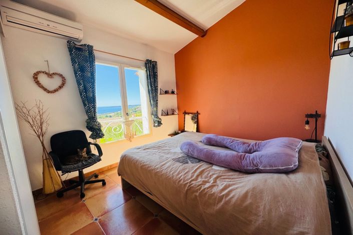 Image No.8-3 Bed House for sale