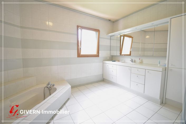 Image No.5-Propriété de 5 chambres à vendre à Plouay