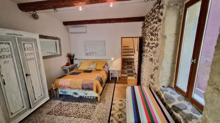 Image No.10-2 Bed House for sale