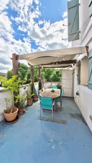 Image No.6-2 Bed House for sale