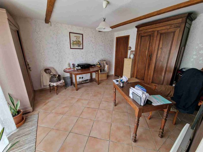 Image No.19-4 Bed House for sale