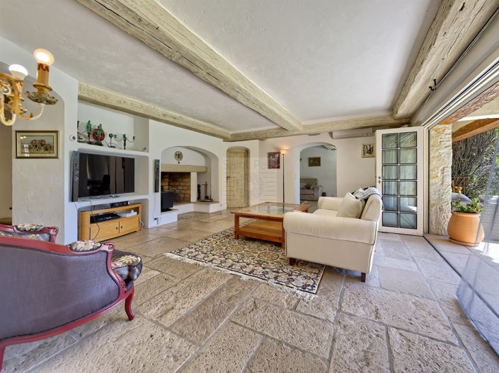 Image No.8-4 Bed House for sale