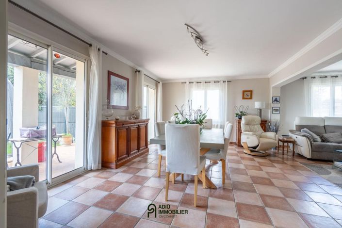 Image No.10-4 Bed House for sale