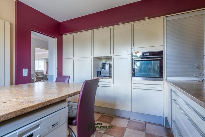 Image No.13-4 Bed House for sale