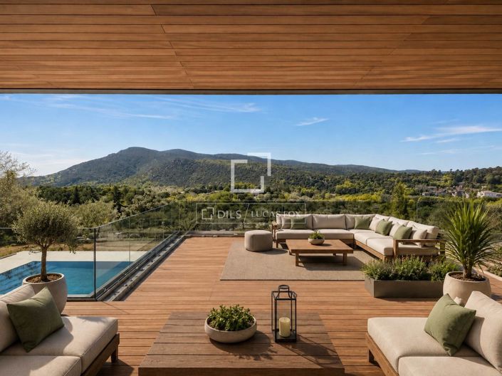 Image No.7-5 Bed House for sale