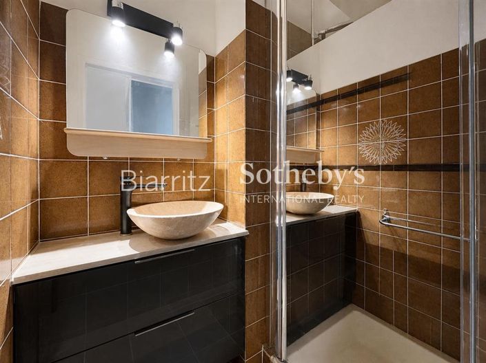 Image No.13-3 Bed Apartment for sale