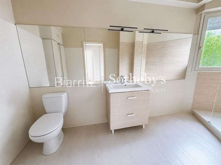 Image No.9-3 Bed Apartment for sale