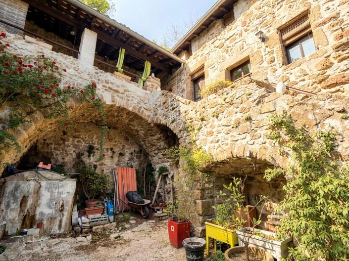 Image No.18-3 Bed House for sale