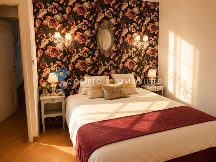 Image No.10-5 Bed House for sale