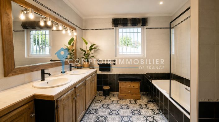 Image No.14-5 Bed House for sale
