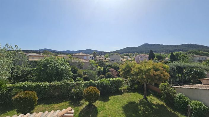 Image No.2-4 Bed House for sale