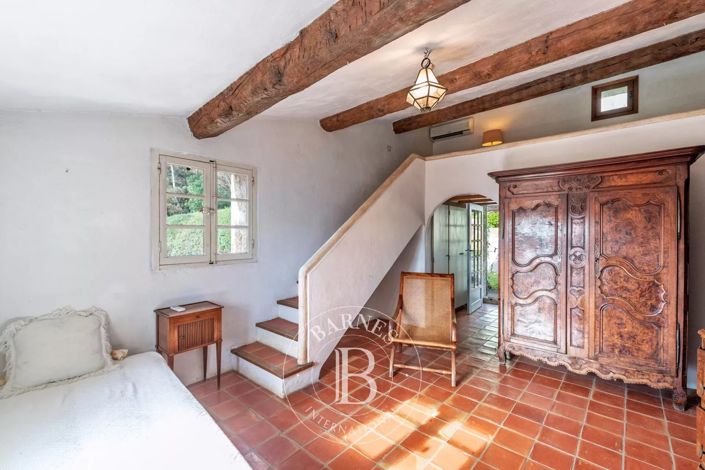 Image No.14-4 Bed House for sale