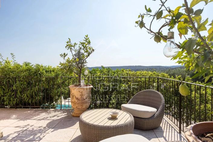 Image No.2-5 Bed House for sale