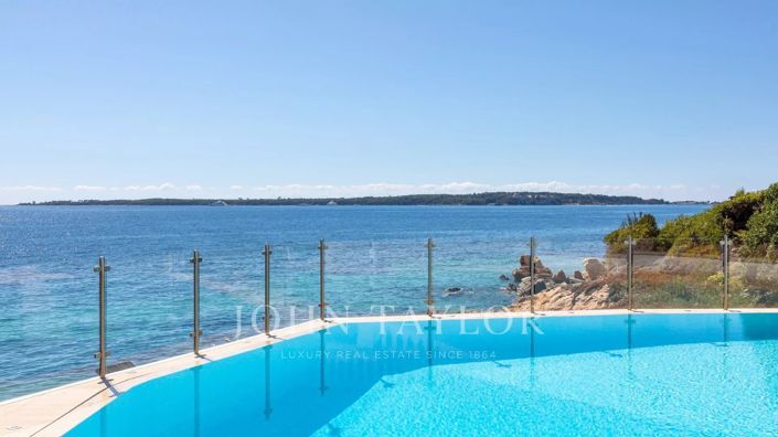 Image No.4-6 Bed House for sale