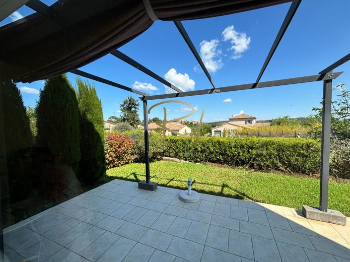 Image No.10-3 Bed House for sale