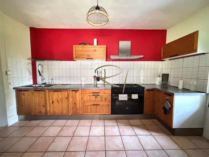 Image No.10-5 Bed House for sale