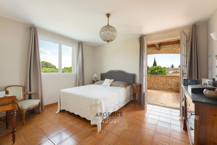 Image No.13-5 Bed Property for sale