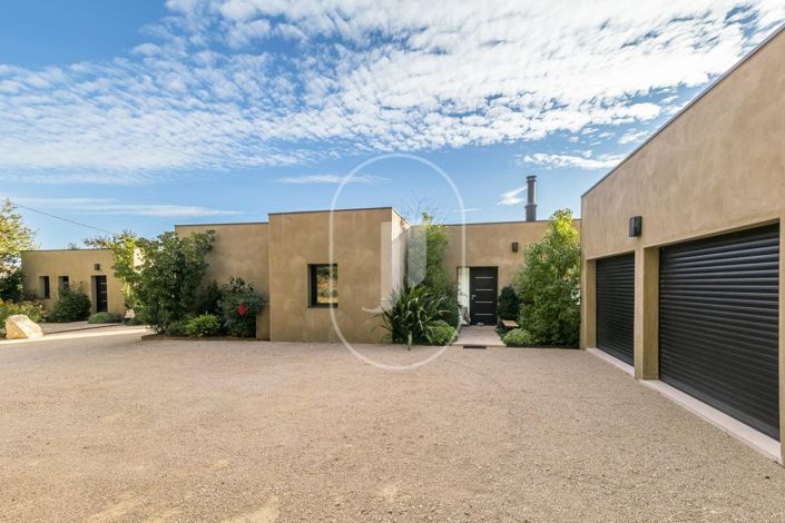 Image No.13-4 Bed House for sale