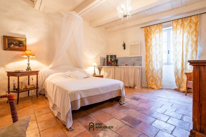Image No.14-6 Bed House for sale