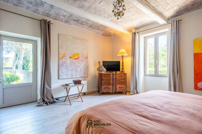 Image No.16-6 Bed House for sale