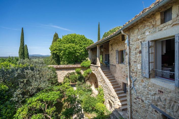 Image No.2-6 Bed House for sale