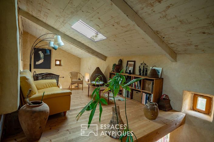 Image No.8-7 Bed Property for sale