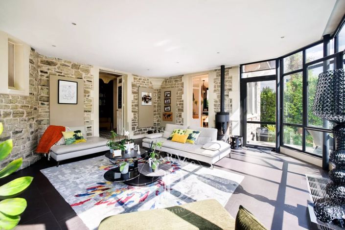 Image No.10-5 Bed House for sale