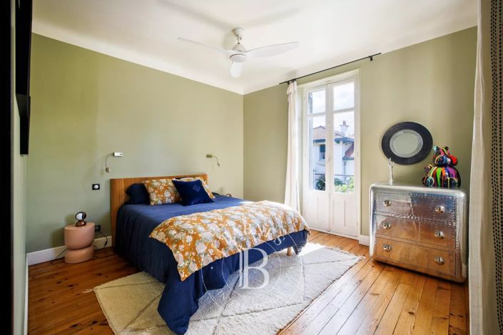 Image No.15-5 Bed House for sale