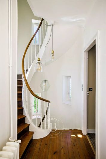Image No.18-5 Bed House for sale