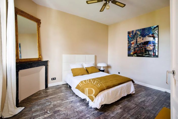 Image No.19-5 Bed House for sale