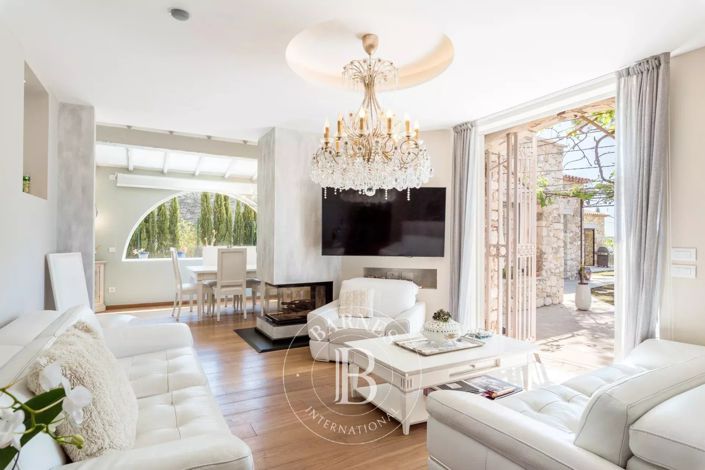 Image No.4-4 Bed House for sale