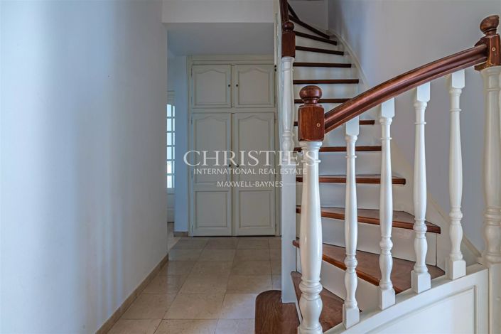 Image No.10-4 Bed House for sale