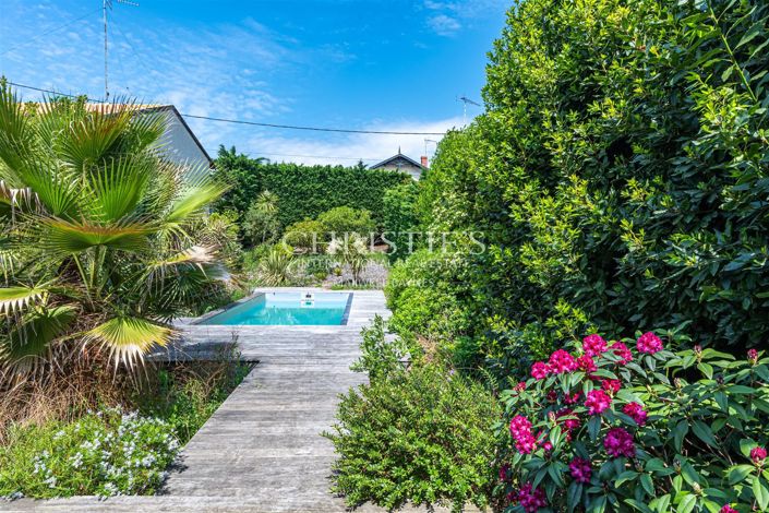 Image No.2-4 Bed House for sale