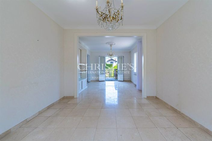 Image No.4-4 Bed House for sale