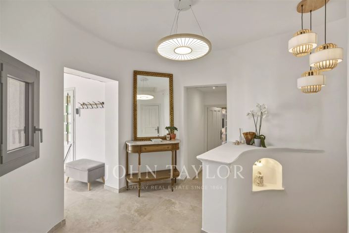 Image No.15-5 Bed House for sale
