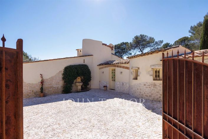 Image No.23-5 Bed House for sale