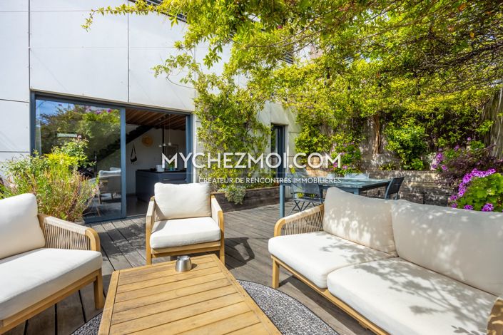 Image No.5-4 Bed Property for sale
