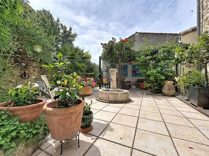 Image No.5-5 Bed House for sale