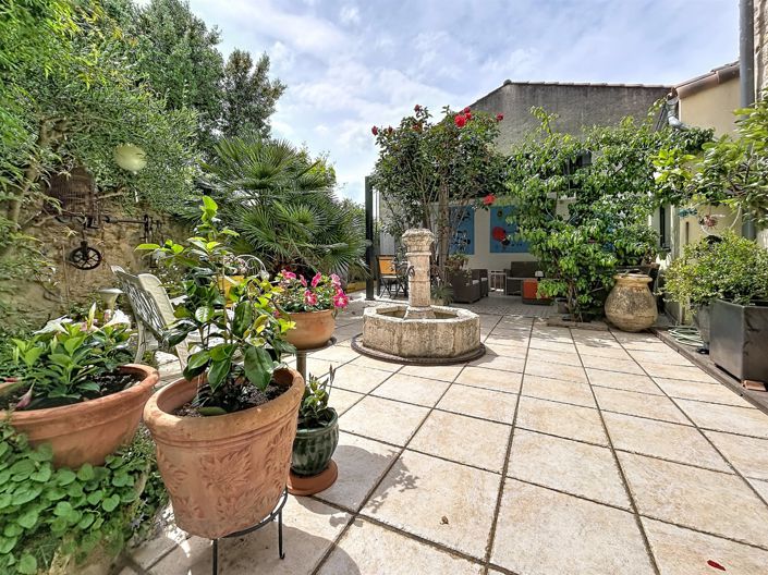 Image No.2-5 Bed House for sale