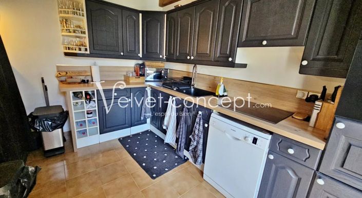 Image No.7-4 Bed House for sale