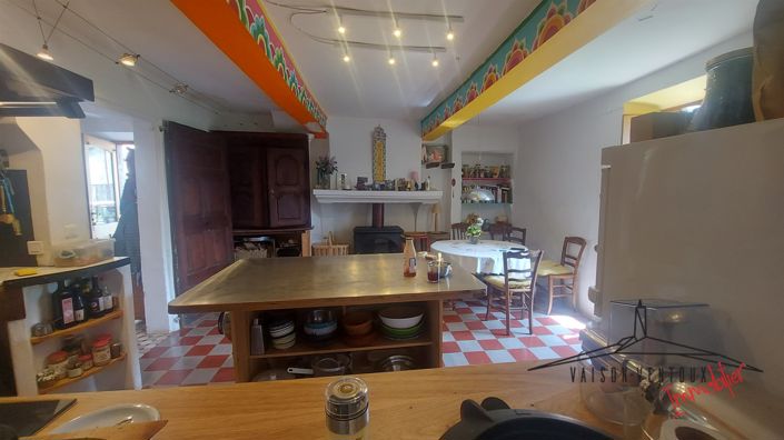 Image No.10-3 Bed House for sale