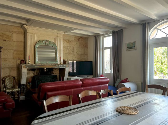 Image No.10-6 Bed House for sale