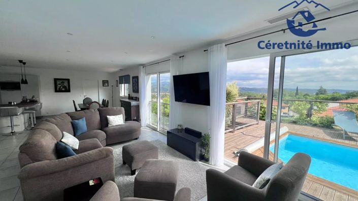 Image No.3-4 Bed House for sale