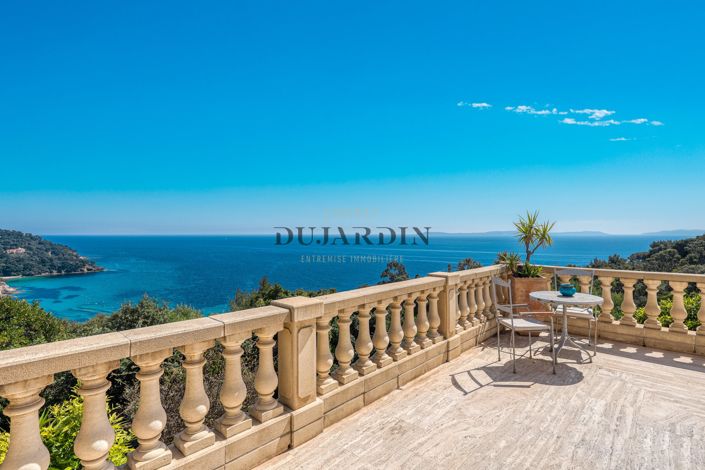 Image No.3-5 Bed House for sale