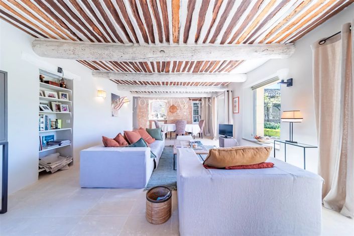 Image No.13-6 Bed House for sale
