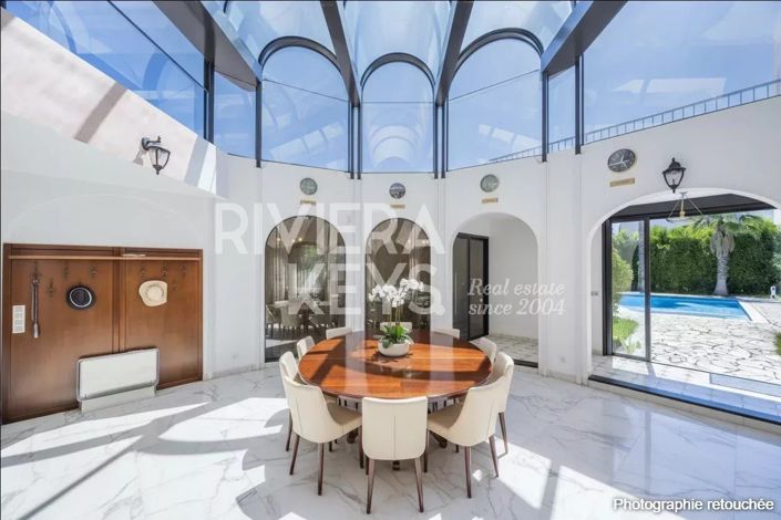 Image No.2-5 Bed House for sale