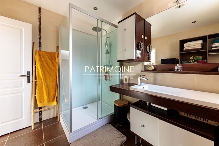 Image No.5-4 Bed House for sale