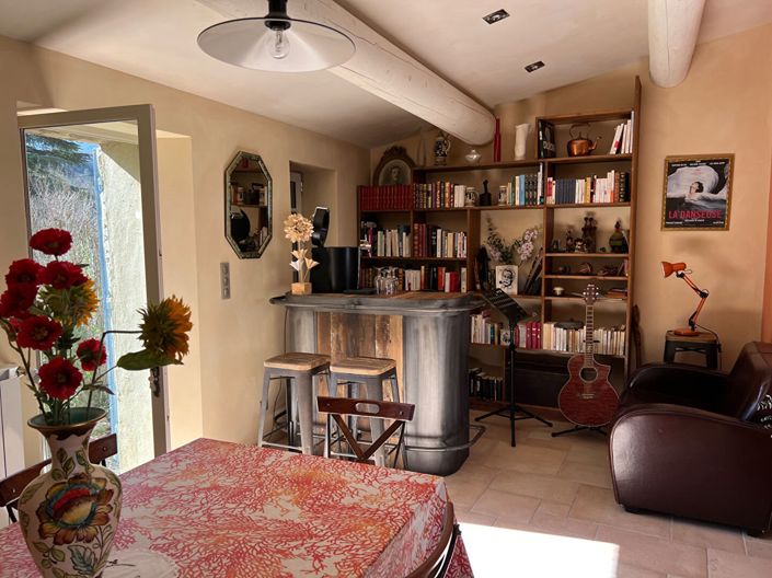 Image No.9-3 Bed House for sale