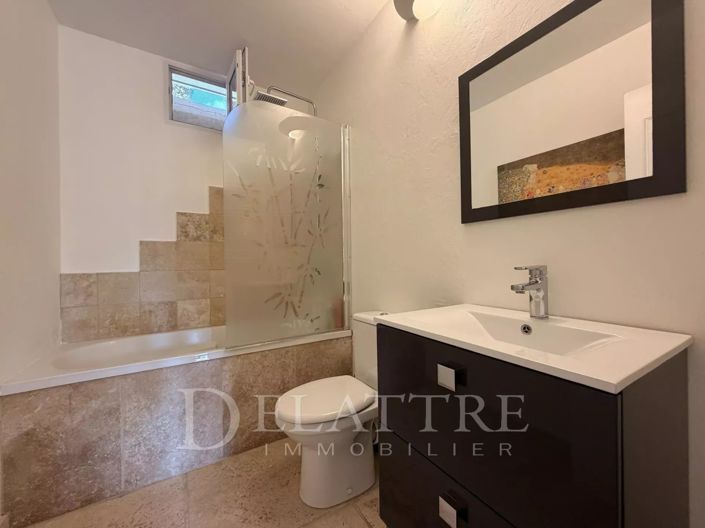 Image No.17-4 Bed House for sale