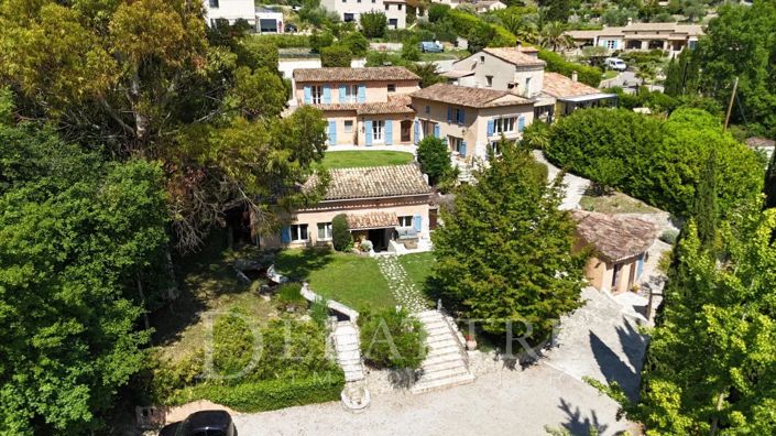 Image No.2-4 Bed House for sale